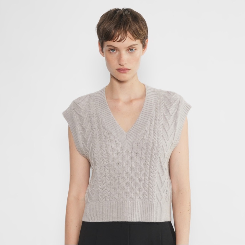 Aritzia - Babaton Emporia Merino Wool Sweater Vest in Heather Chrome